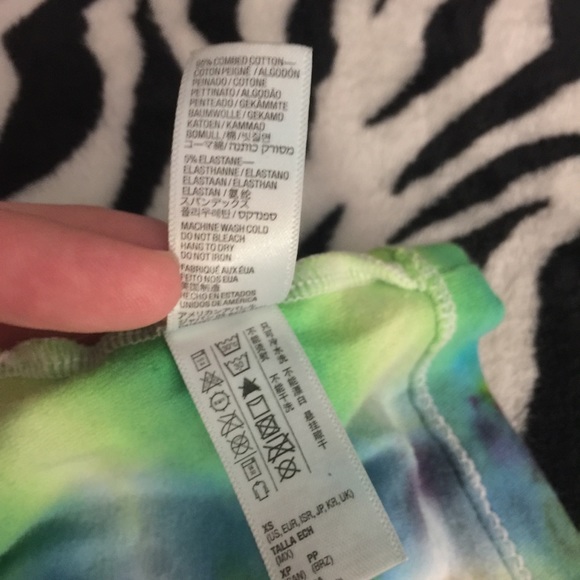 Tie dye crop top / bralette - Picture 7 of 7